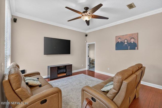 1534 LOCKEND Court, Jacksonville, FL 32221