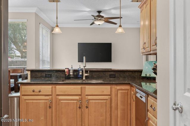 1534 LOCKEND Court, Jacksonville, FL 32221