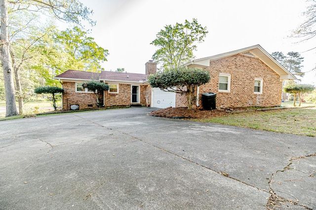 820 Primrose Lane, Sanford, NC 27330