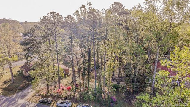 820 Primrose Lane, Sanford, NC 27330