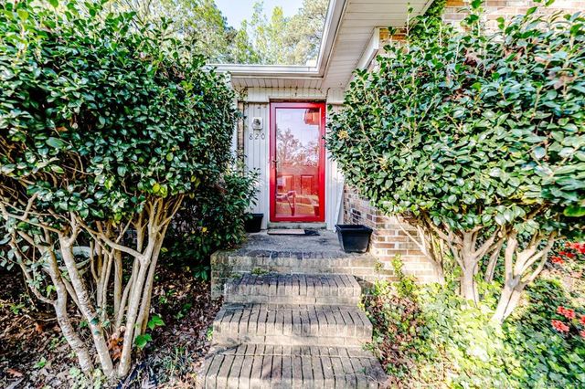 820 Primrose Lane, Sanford, NC 27330