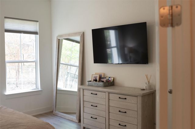 440 Cartwheel BND 95, Austin, TX 78738