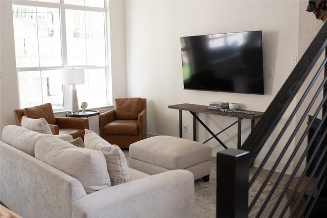 440 Cartwheel BND 95, Austin, TX 78738