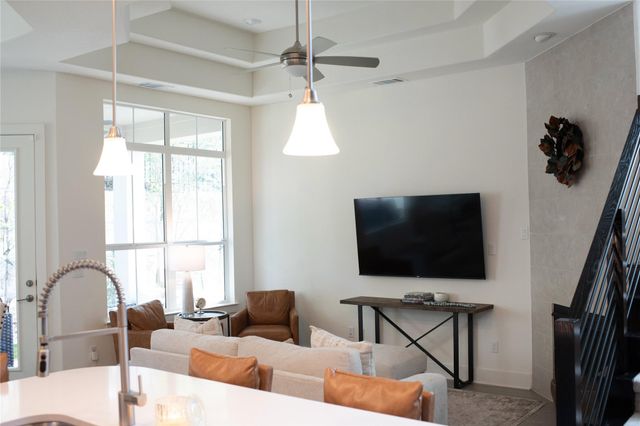 440 Cartwheel BND 95, Austin, TX 78738