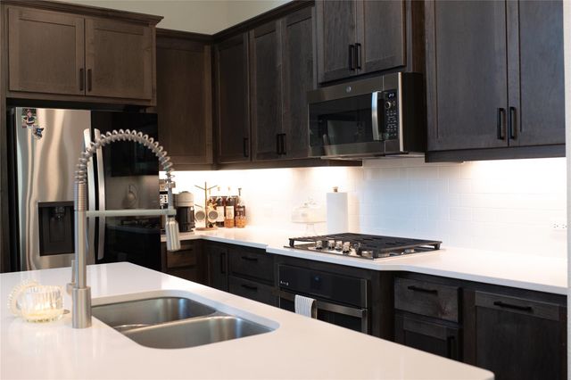 440 Cartwheel BND 95, Austin, TX 78738