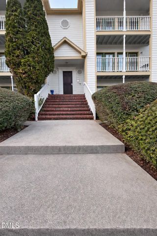 2020 Quaker Landing 201, Raleigh, NC 27603