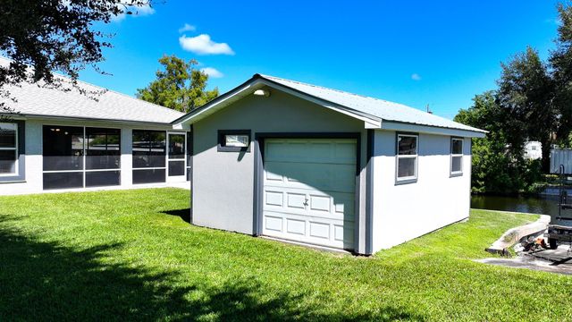 1069 9th St, Okeechobee, FL 34974