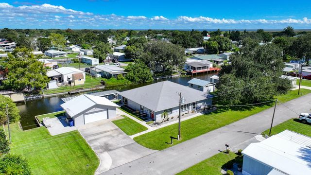 1069 9th St, Okeechobee, FL 34974