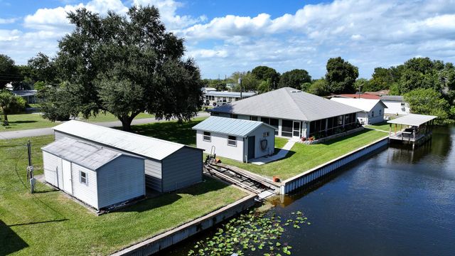 1069 9th St, Okeechobee, FL 34974