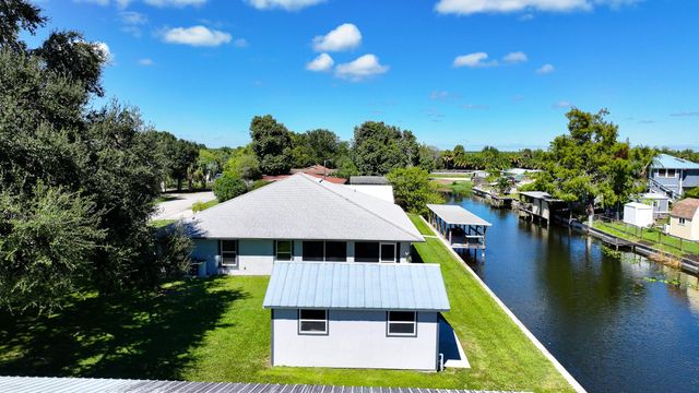 1069 9th St, Okeechobee, FL 34974