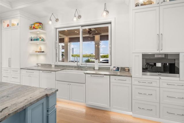 361 S BLVD OF THE PRESIDENTS, Sarasota, FL 34236