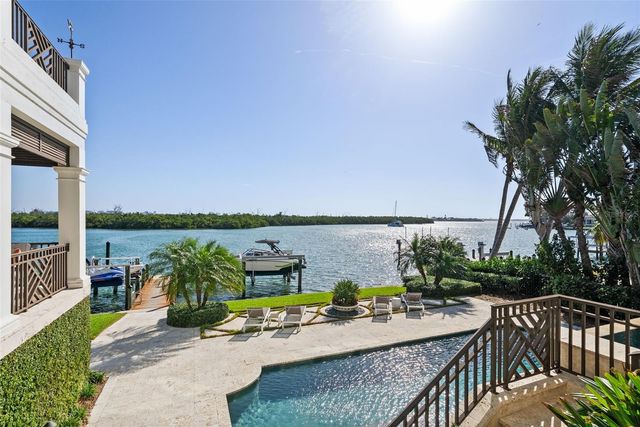 361 S BLVD OF THE PRESIDENTS, Sarasota, FL 34236