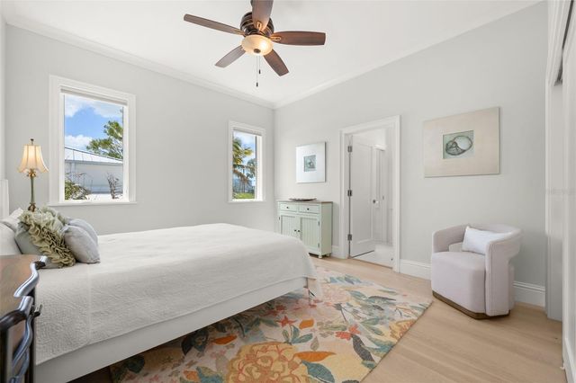 361 S BLVD OF THE PRESIDENTS, Sarasota, FL 34236
