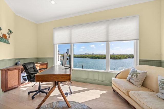 361 S BLVD OF THE PRESIDENTS, Sarasota, FL 34236