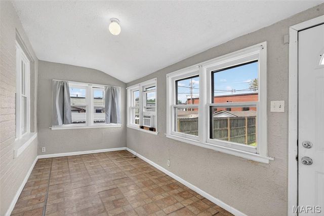 4827 Miami Street, St Louis, MO 63116