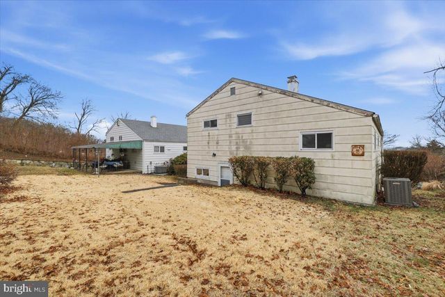 152 EGERTON AVE, Glenside, PA 19038