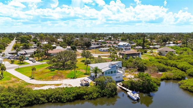 LEMON BAY DRIVE, Venice, FL 34293