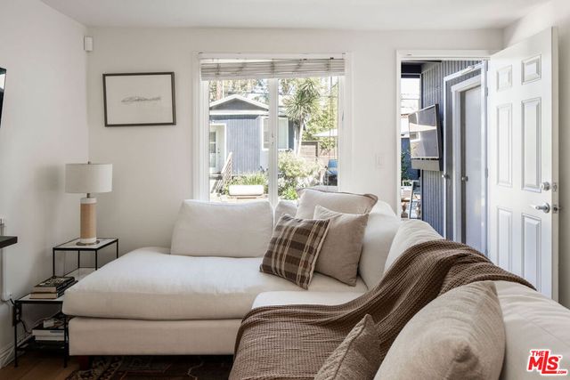 754 California Avenue, Venice, CA 90291