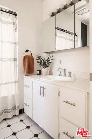 754 California Avenue, Venice, CA 90291