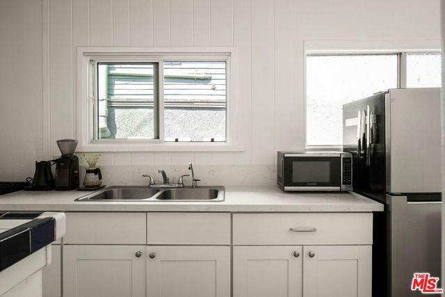 754 California Avenue, Venice, CA 90291