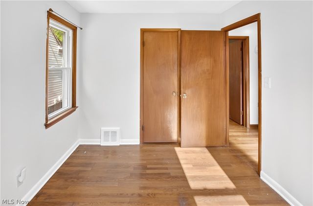 4462 South Hills Drive, Cleveland, OH 44109