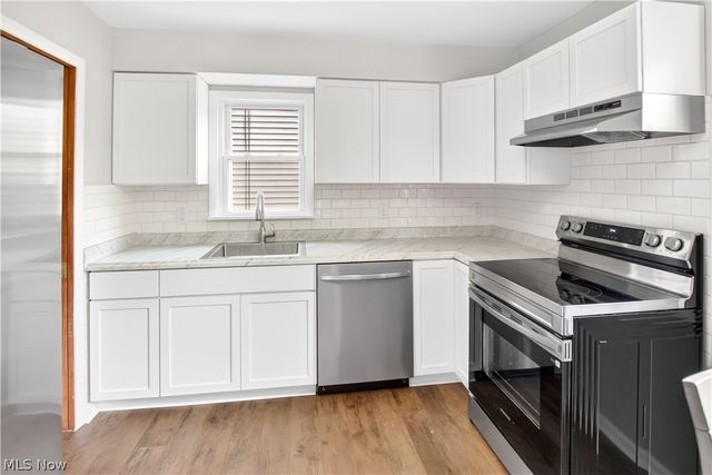 4462 South Hills Drive, Cleveland, OH 44109