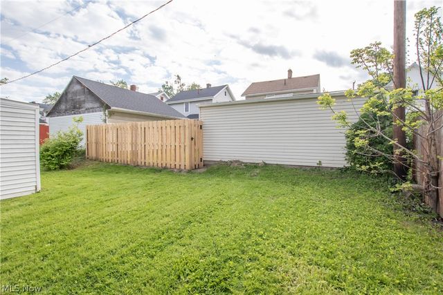 4462 South Hills Drive, Cleveland, OH 44109