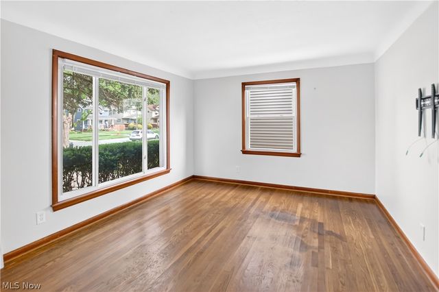 4462 South Hills Drive, Cleveland, OH 44109