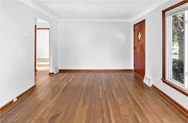 4462 South Hills Drive, Cleveland, OH 44109