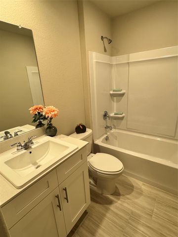 9428 Golden Tree, Fort Worth, TX 76180