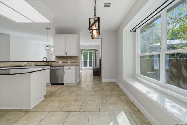 2311 PREAKNESS LN, San Antonio, TX 78248