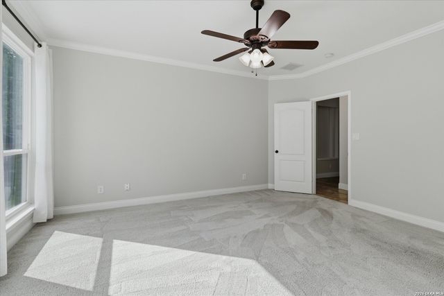 2311 PREAKNESS LN, San Antonio, TX 78248