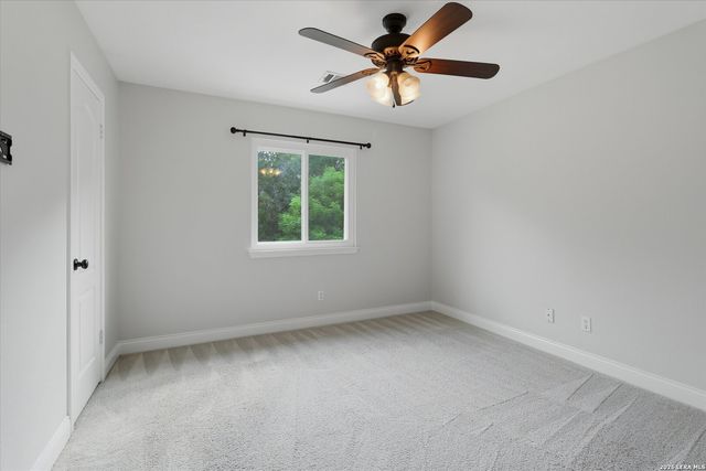 2311 PREAKNESS LN, San Antonio, TX 78248