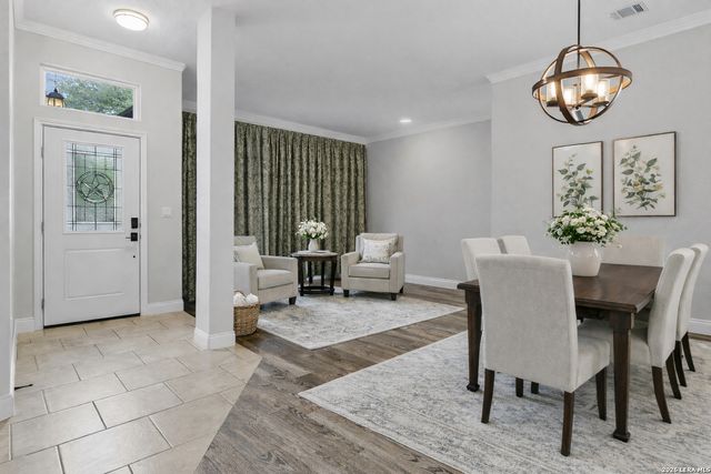 2311 PREAKNESS LN, San Antonio, TX 78248