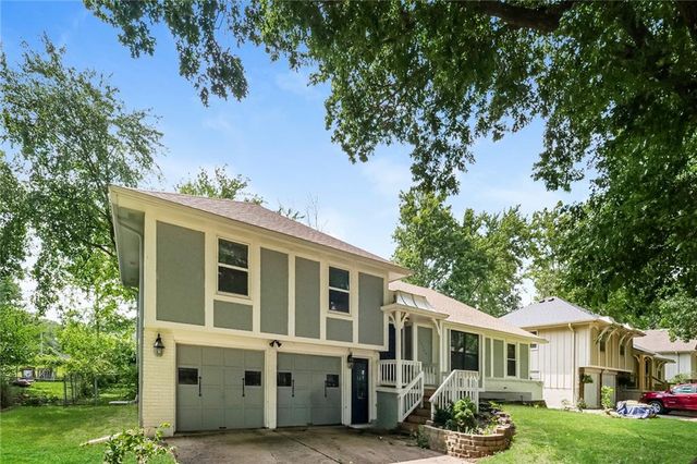 12708 Sycamore Avenue, Grandview, MO 64030