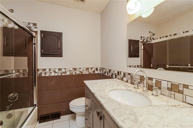 12708 Sycamore Avenue, Grandview, MO 64030