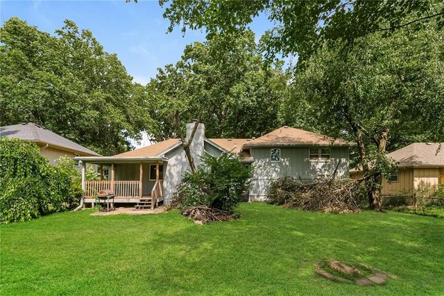 12708 Sycamore Avenue, Grandview, MO 64030