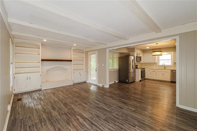 12708 Sycamore Avenue, Grandview, MO 64030