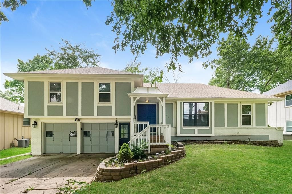 12708 Sycamore Avenue, Grandview, MO 64030