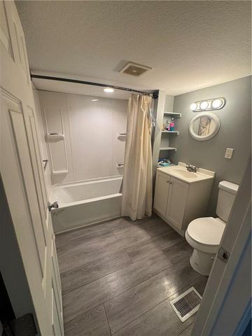 11300 E 11 Street S, Independence, MO 64054