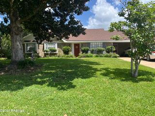 207 Highland Drive, Lafayette, LA 70506
