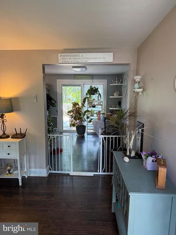 315 W EVERGREEN AVE, Somerdale, NJ 08083