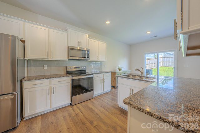355 Tavernier Lane, Candler, NC 28715