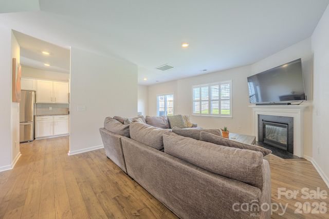 355 Tavernier Lane, Candler, NC 28715
