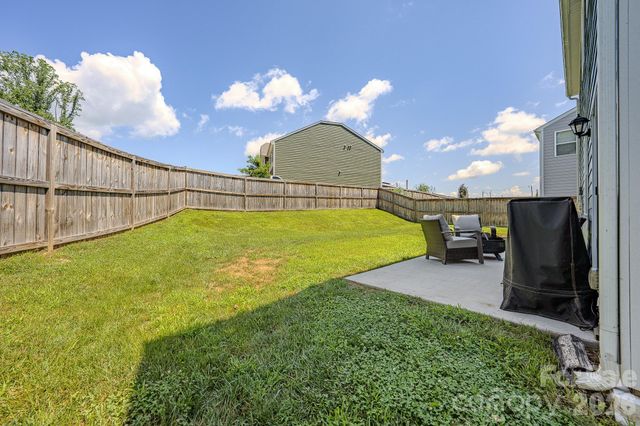 355 Tavernier Lane, Candler, NC 28715