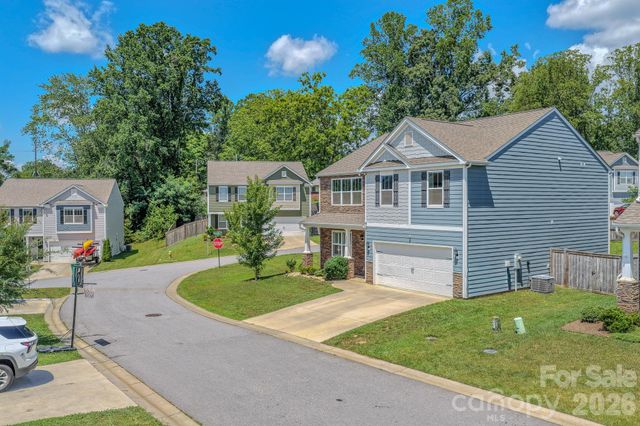 355 Tavernier Lane, Candler, NC 28715