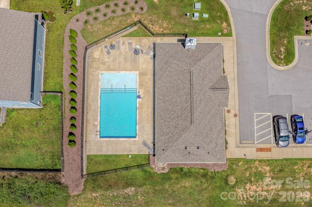 355 Tavernier Lane, Candler, NC 28715