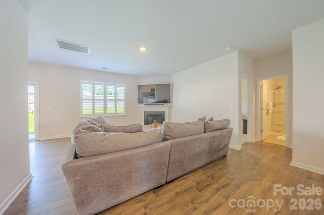 355 Tavernier Lane, Candler, NC 28715