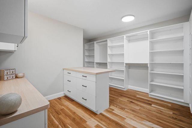 2 Scarlett Drive, East Longmeadow, MA 01028