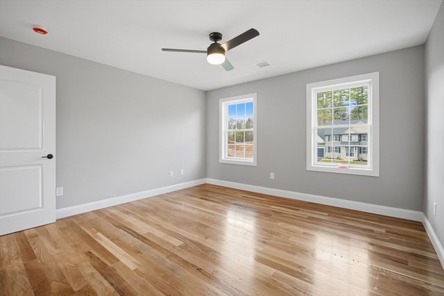 2 Scarlett Drive, East Longmeadow, MA 01028